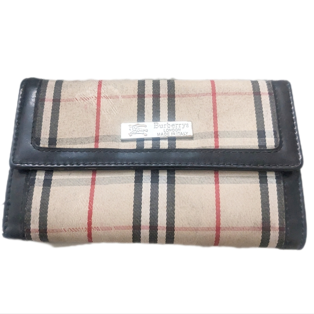 Genuine Burberry Vintage Check & Card Leather Wallet. Collectible vintage